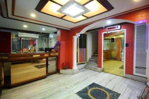 flagship poonam palace
