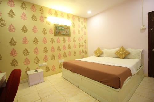 flagship poonam palace