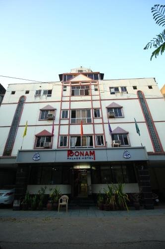 flagship poonam palace
