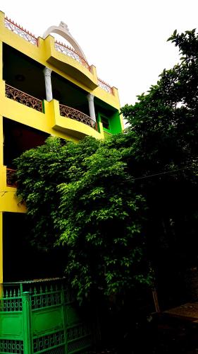 anukampa paying guest house