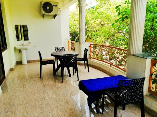 anukampa paying guest house