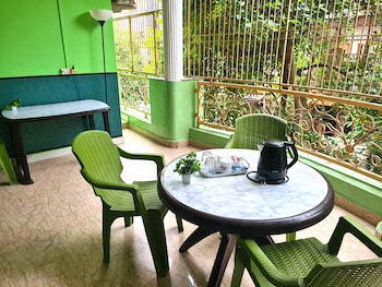 anukampa paying guest house