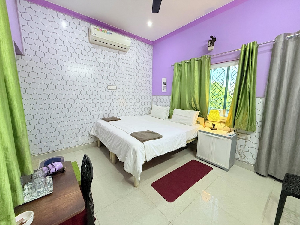 anukampa paying guest house