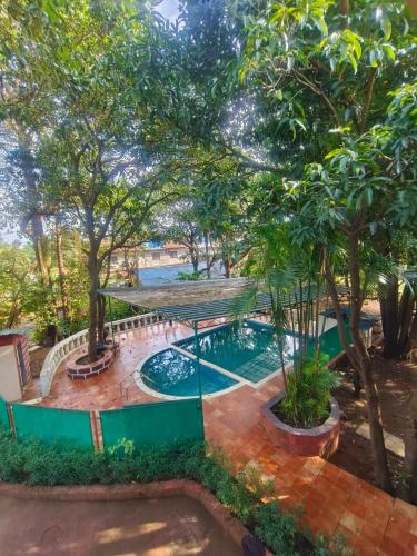 Amba Resort,--None--,3 star