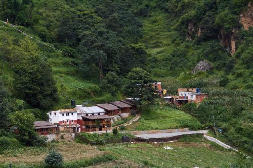 solid rock lodge and restaurant