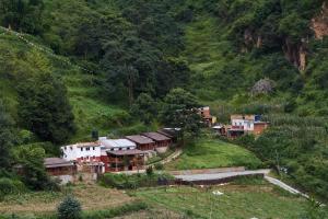 solid rock lodge and restaurant