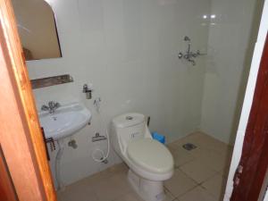 solid rock lodge and restaurant