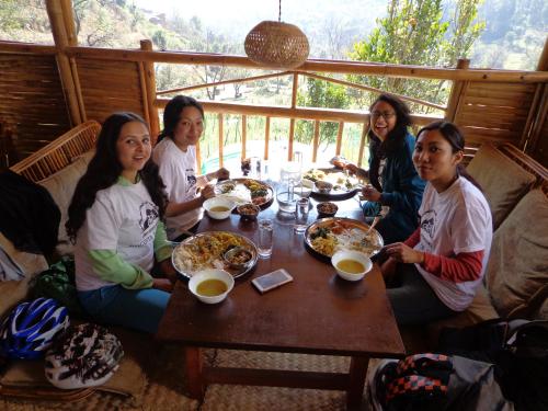 solid rock lodge and restaurant