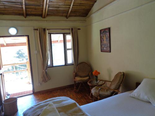 solid rock lodge and restaurant