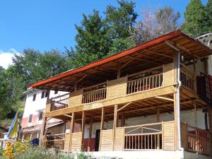 solid rock lodge and restaurant