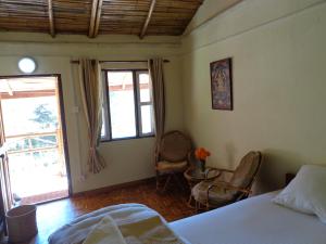 solid rock lodge and restaurant