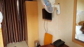 inland motel kampala
