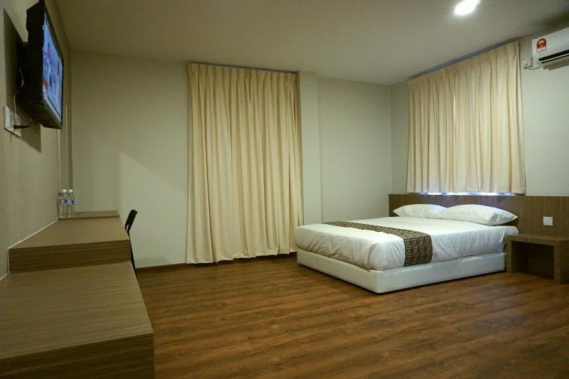 yew hotel