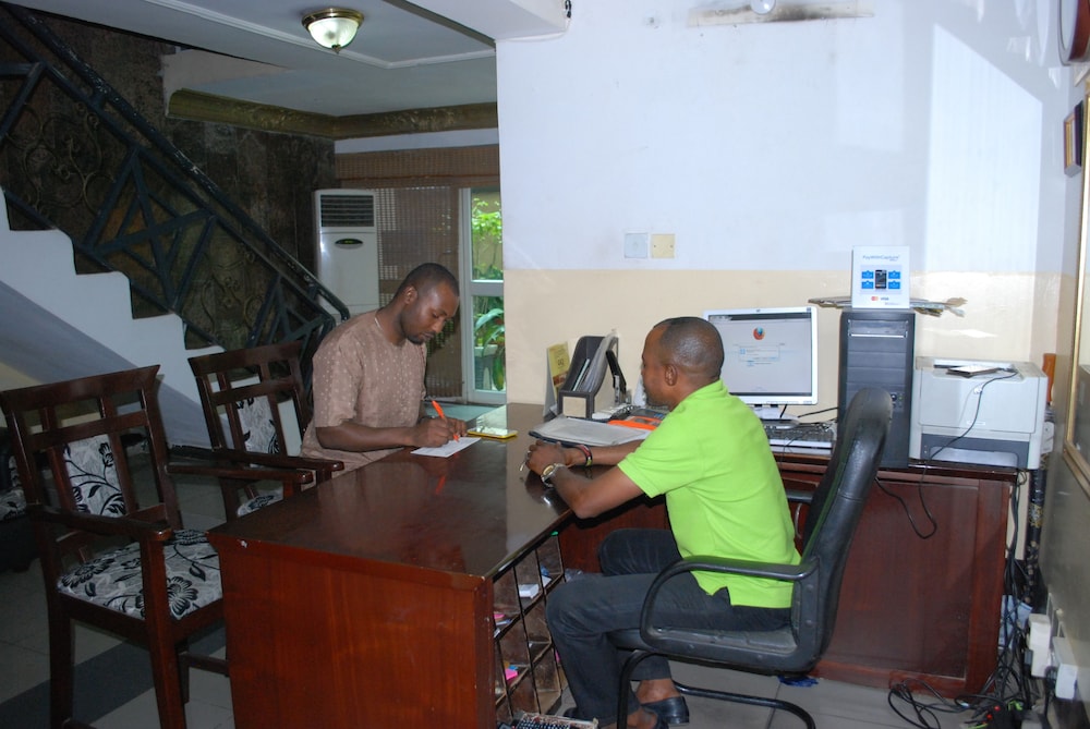 gq international hotel