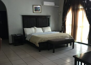 gq international hotel