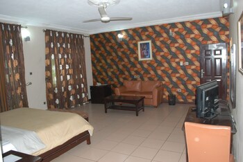 gq international hotel