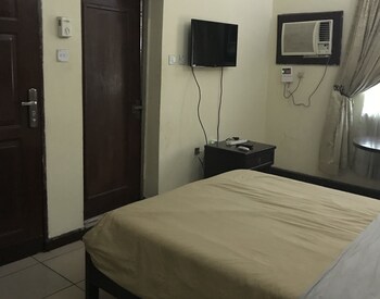 gq international hotel