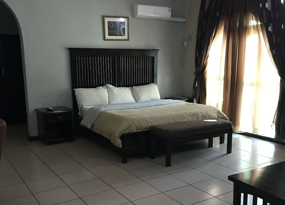 gq international hotel