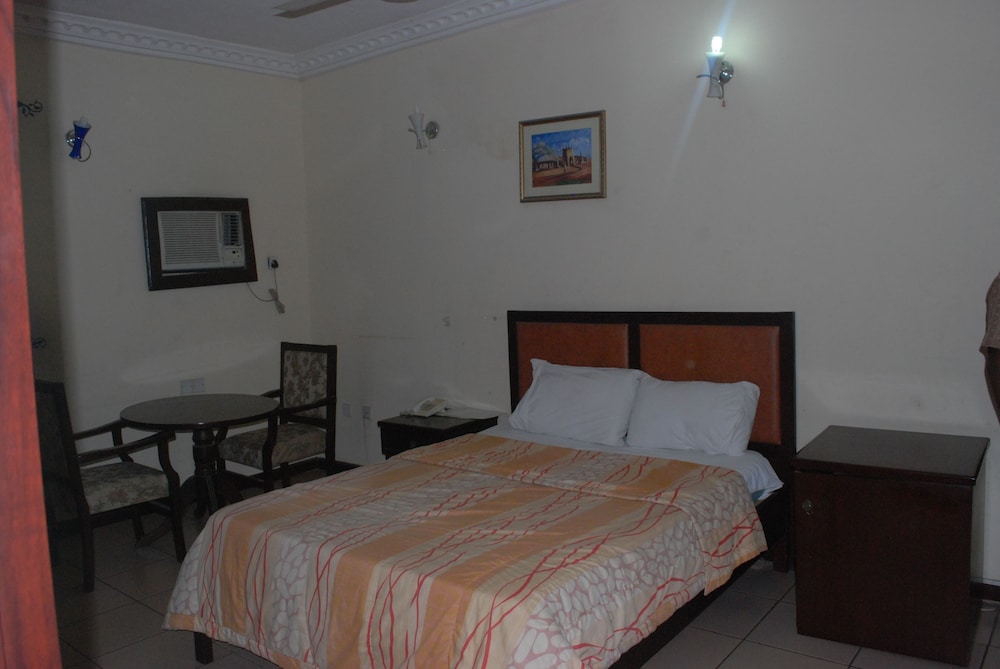 gq international hotel