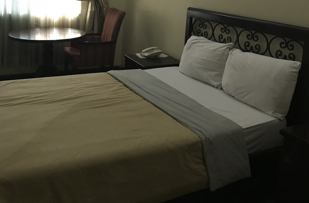 gq international hotel