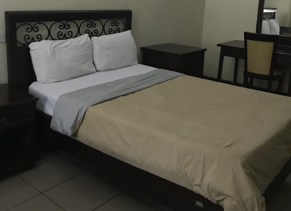 gq international hotel