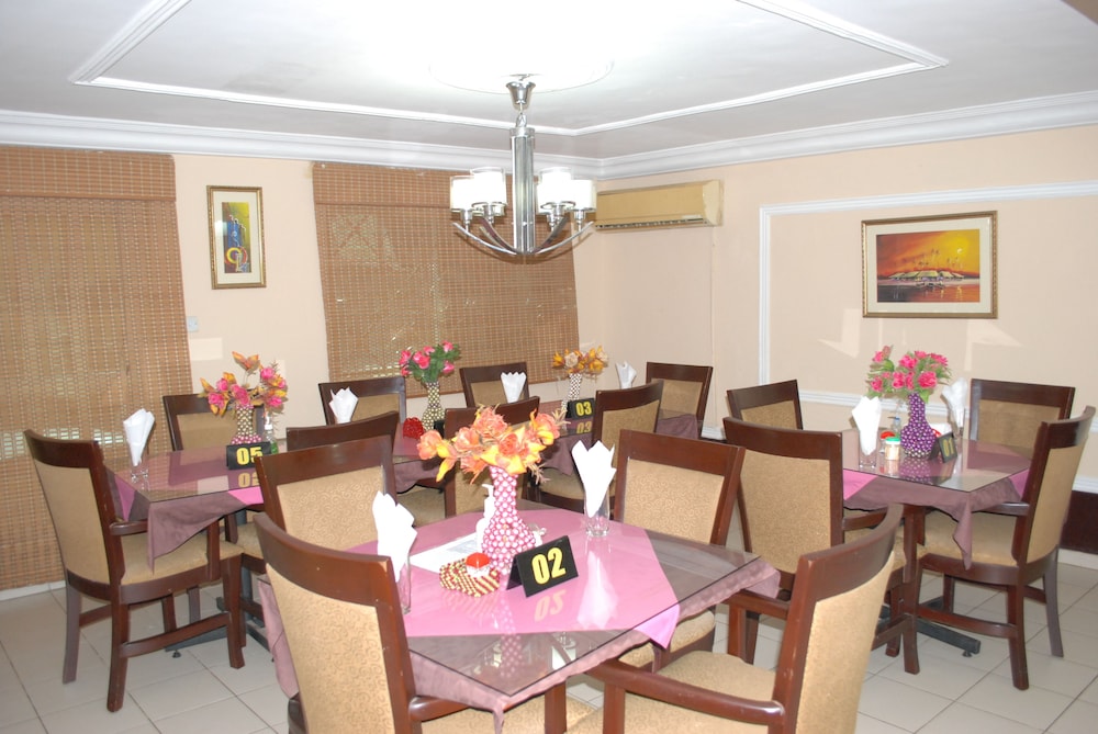 gq international hotel