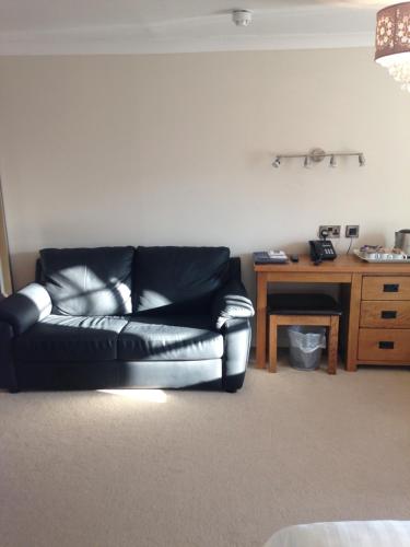 the elephant and castle hotel