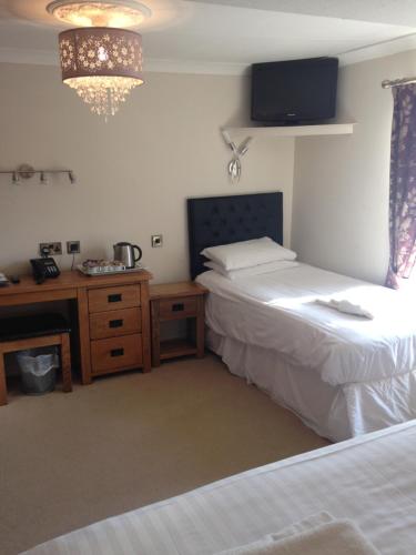 the elephant and castle hotel