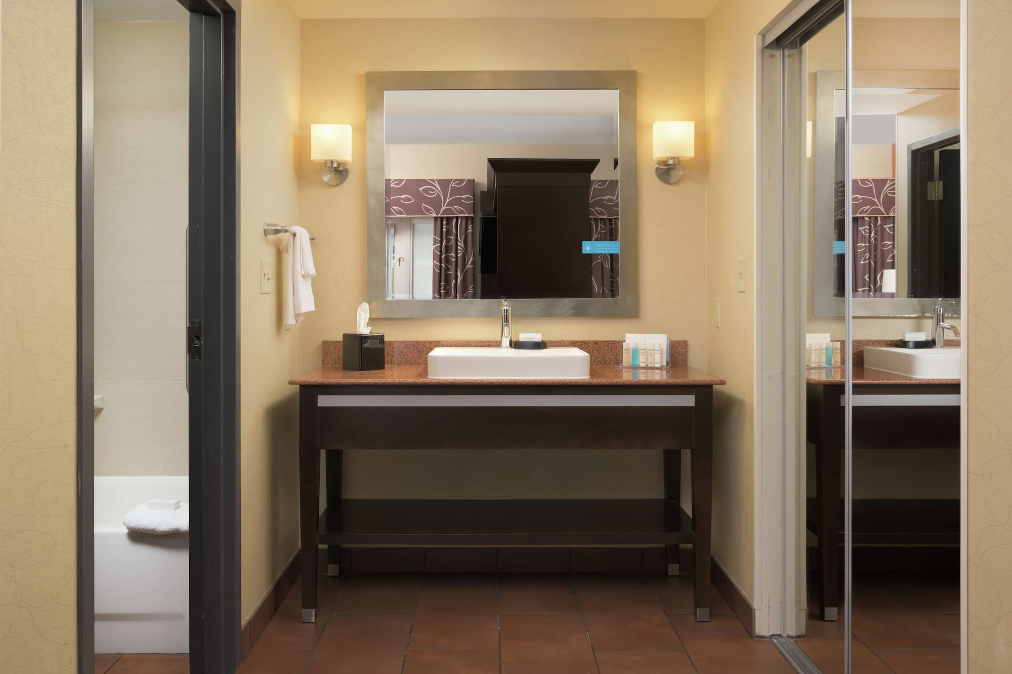 hampton inn and suites chattanooga downtown