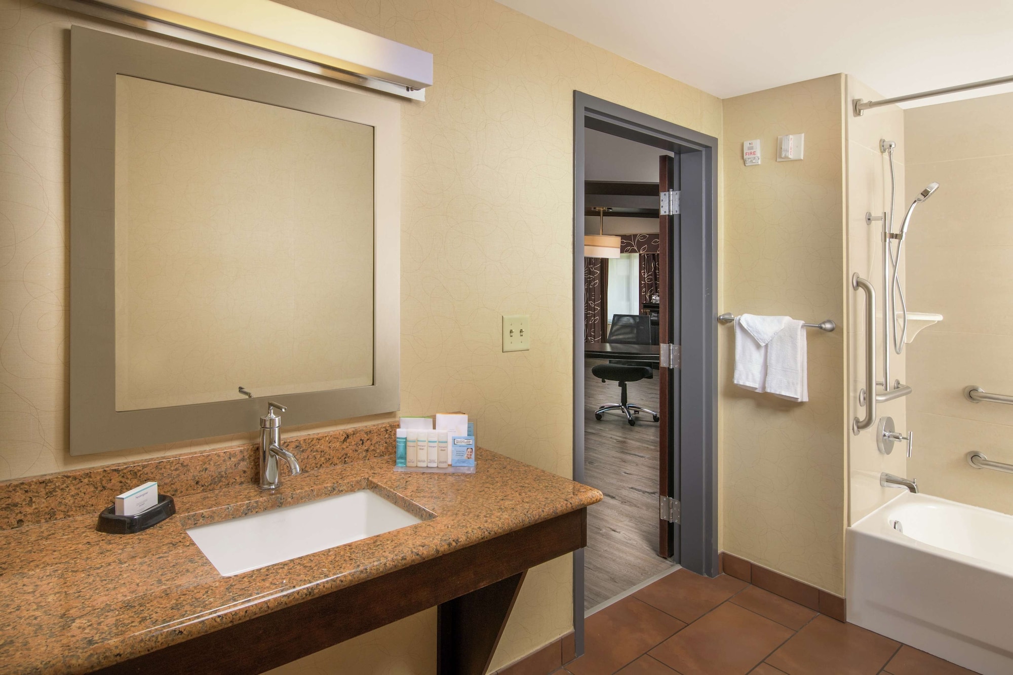 hampton inn and suites chattanooga downtown