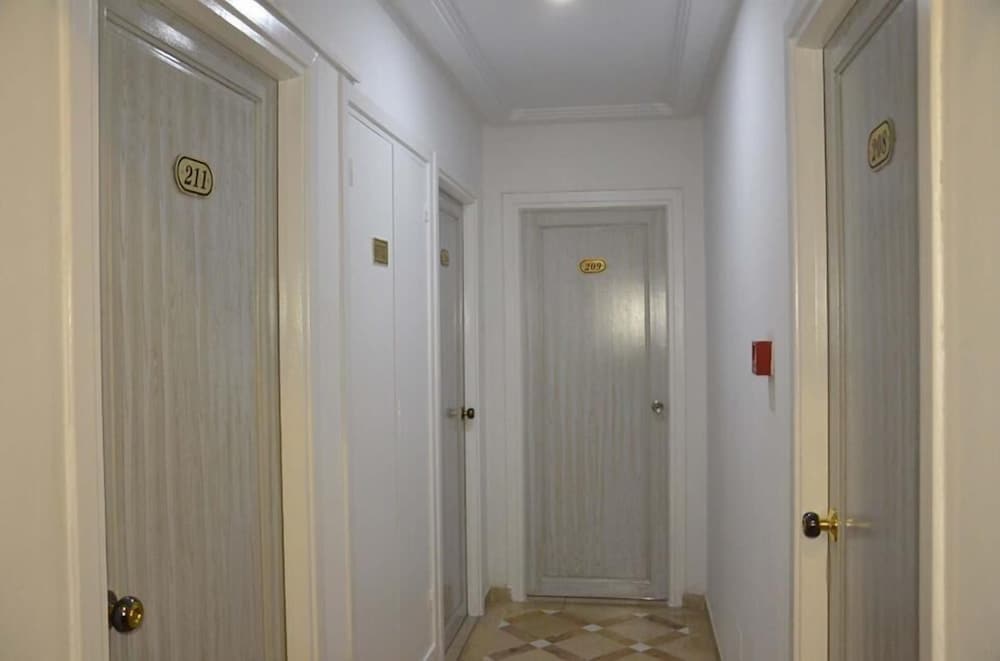 hotel yasmine
