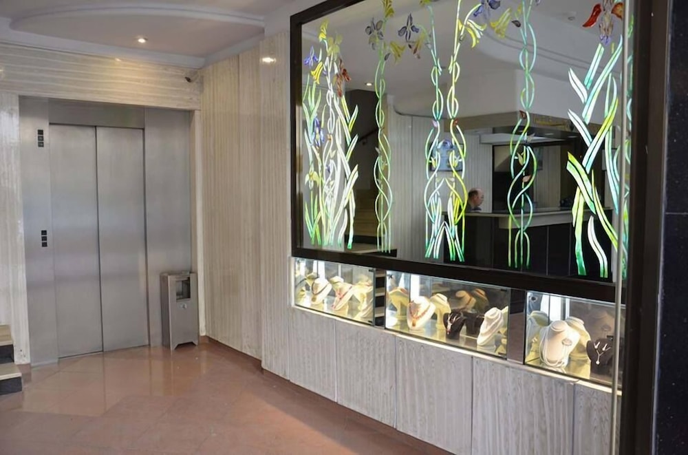 hotel yasmine