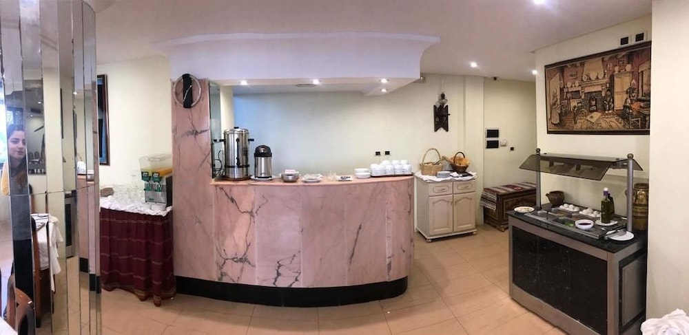 hotel yasmine