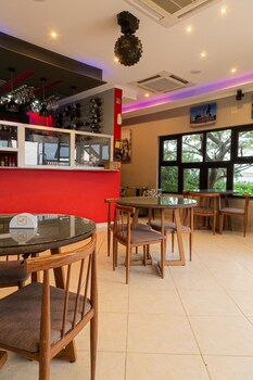 ossanzaia bilene lodge