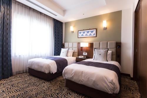 ana crowne plaza yonago by ihg
