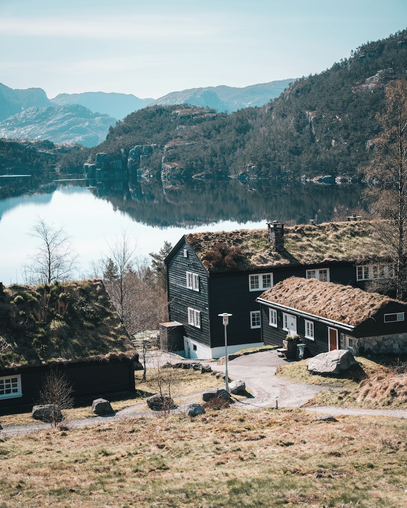 preikestolen basecamp
