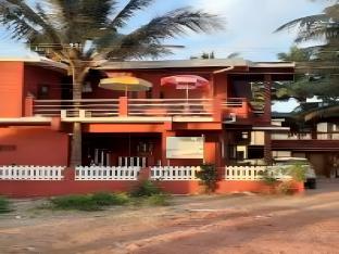 leon hide out guest house