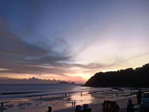 leon hide out guest house