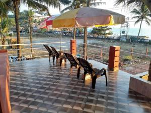 leon hide out guest house