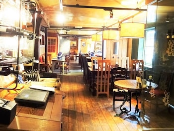 the cross keys