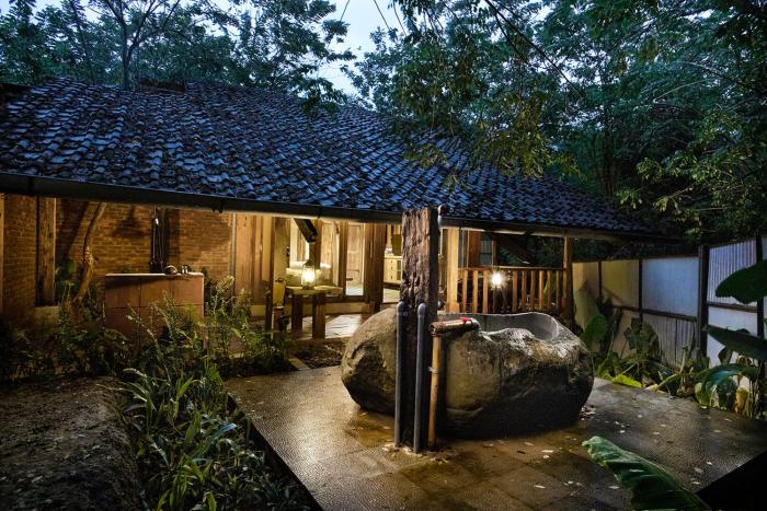 desa alamanis resort vila