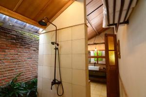 desa alamanis resort vila