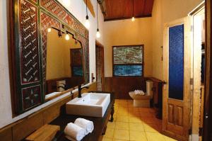 desa alamanis resort vila