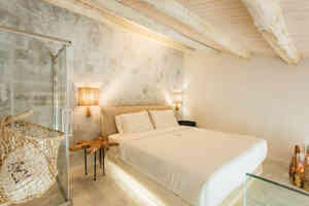 blue carpet luxury suites