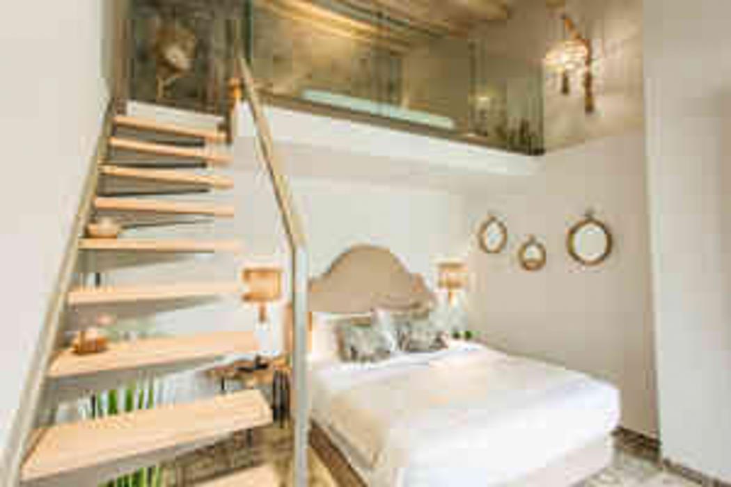 blue carpet luxury suites