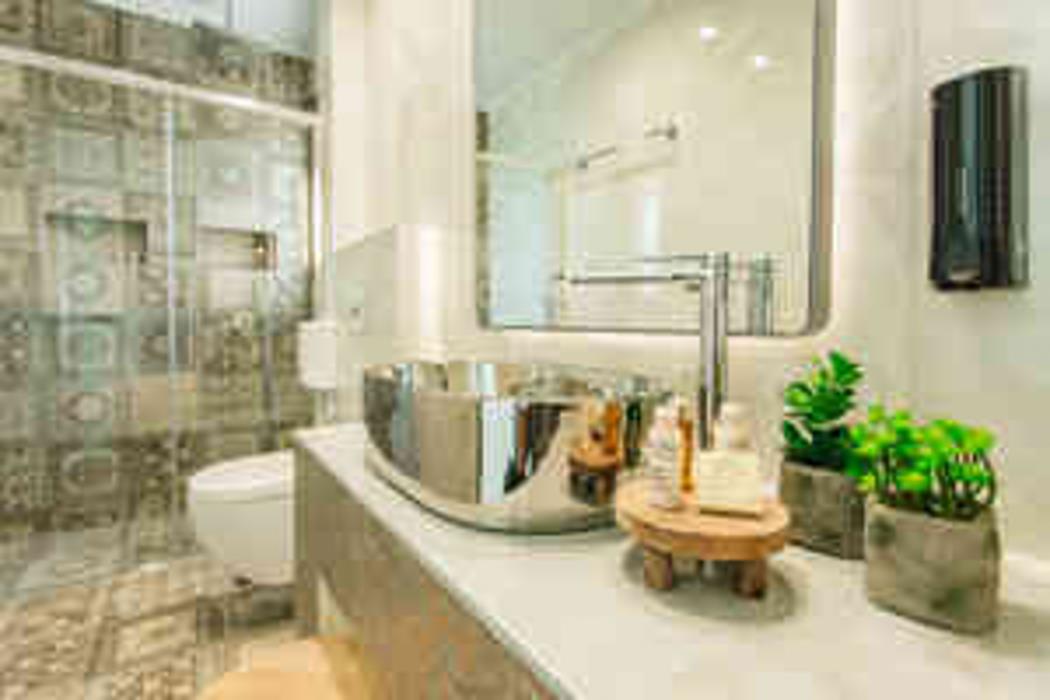 blue carpet luxury suites