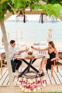 blue carpet luxury suites