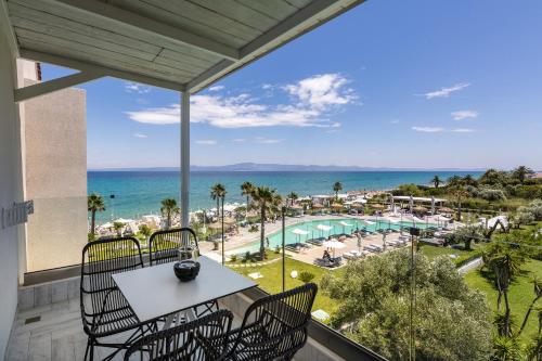 blue carpet luxury suites