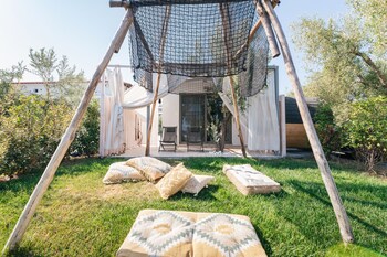 blue carpet luxury suites