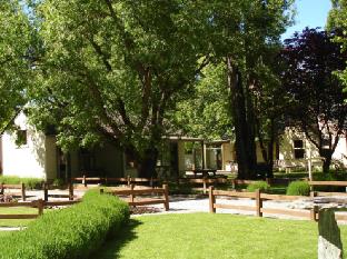 Shades Of Arrowtown,Otago>>Arrowtown,3.5 star